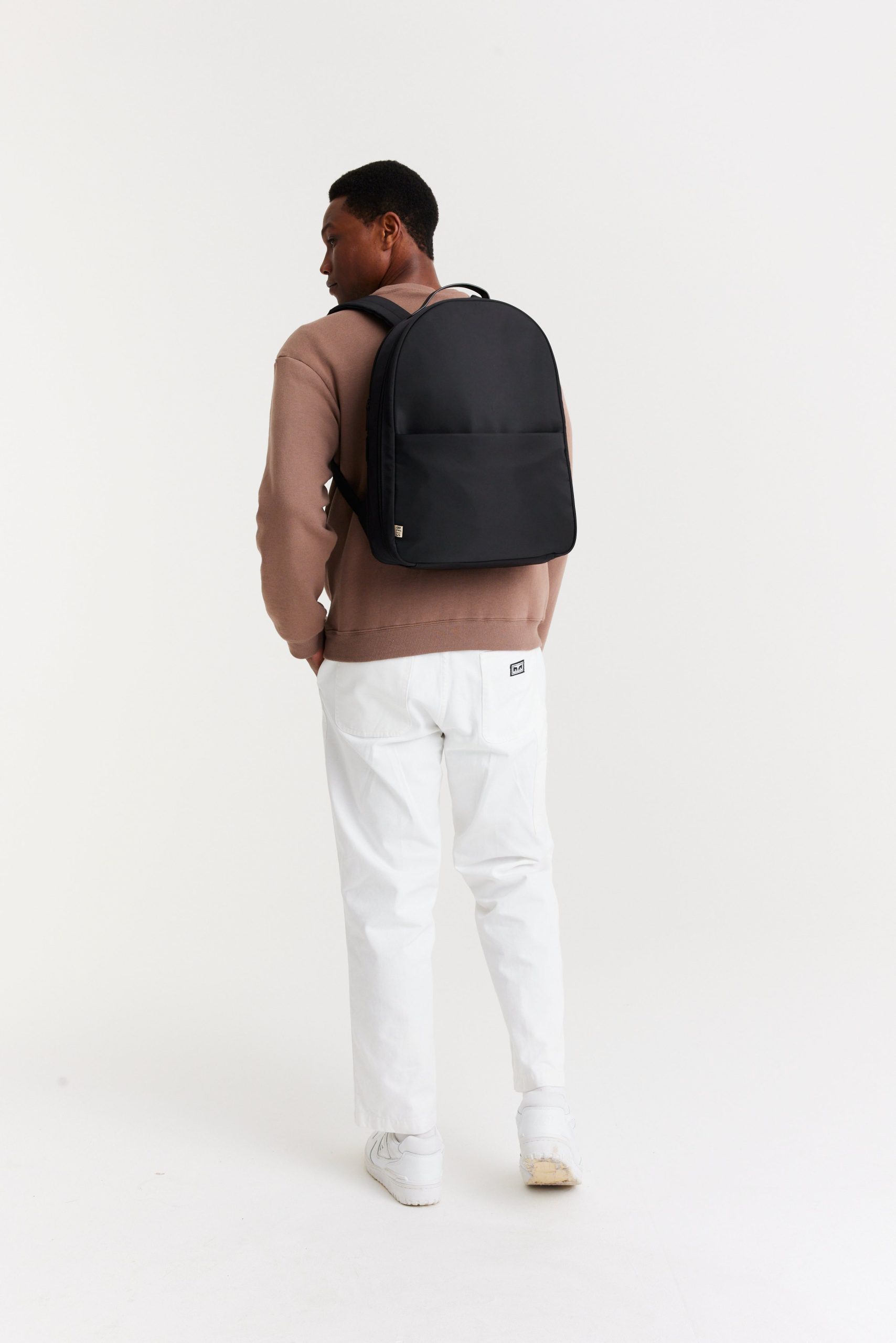 The Commuter Backpack in Black - Image 5