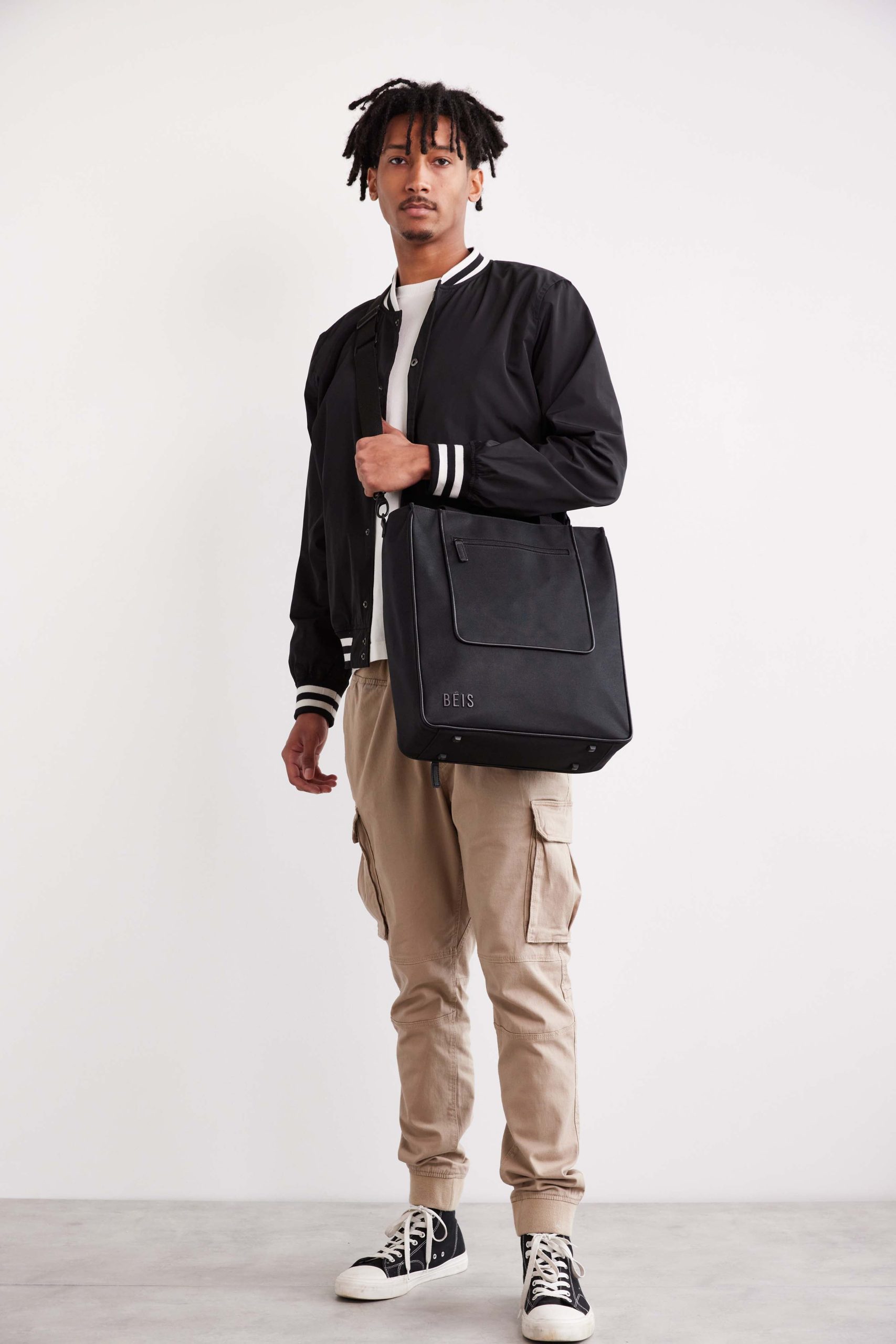 The North To South Tote in Black - Image 5