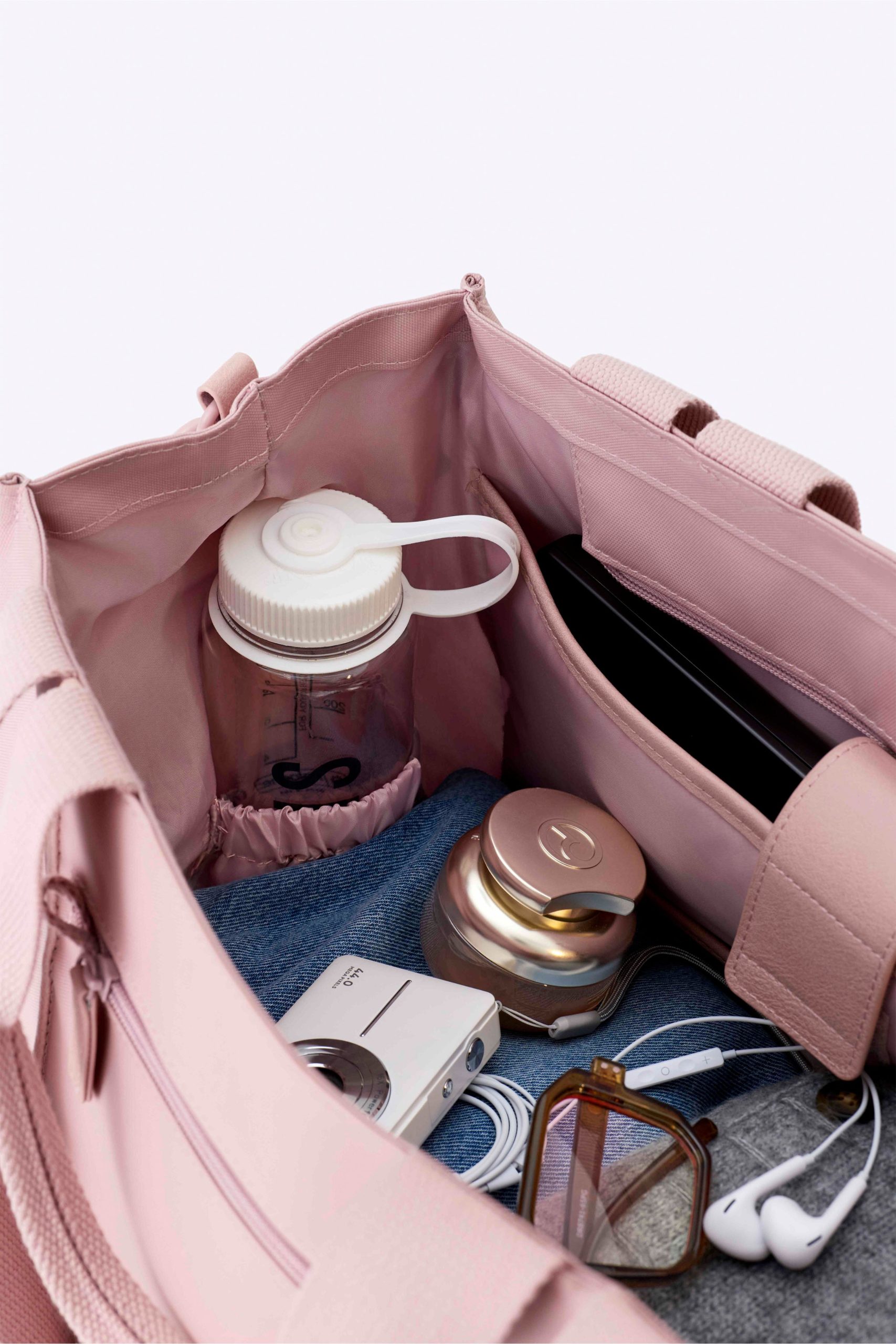 The East To West Tote in Atlas Pink - Image 18